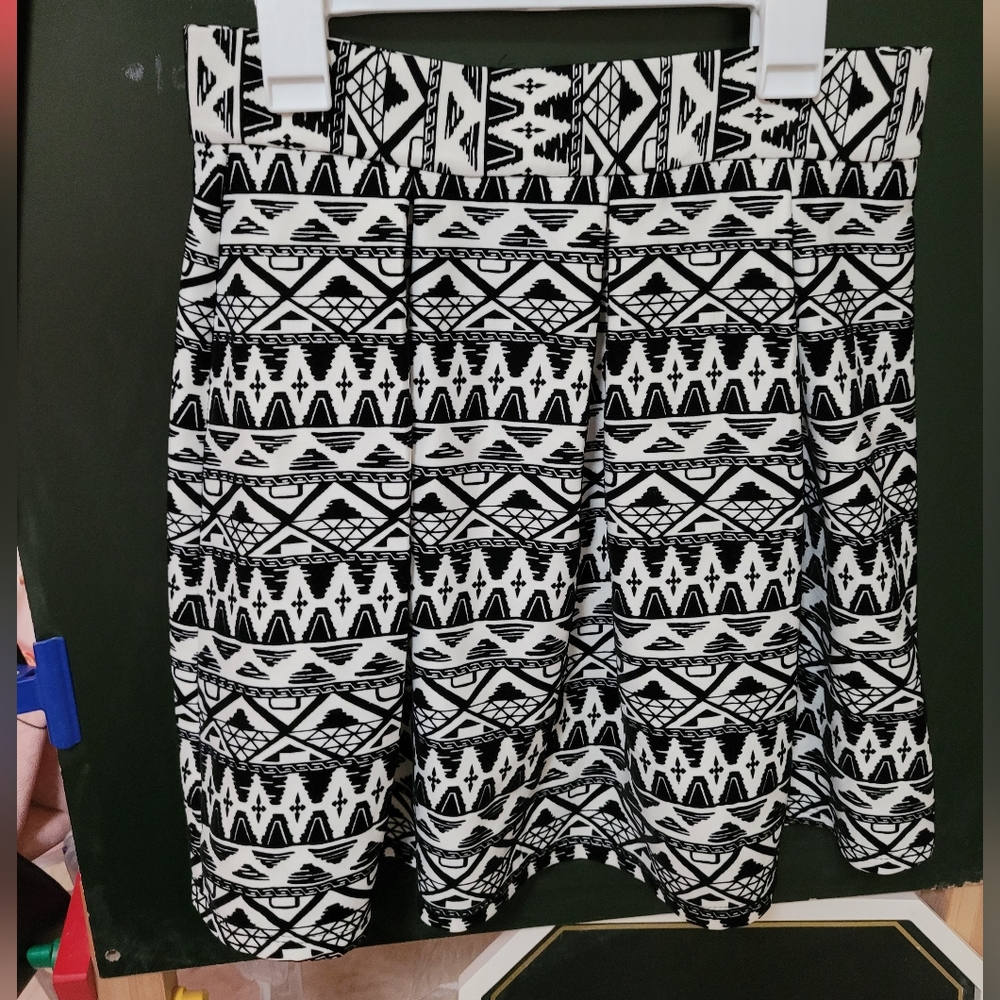 Forever 21 size M skirt